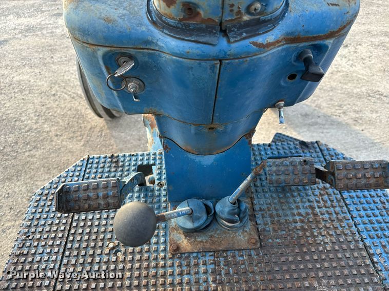 image for item MS9955 1962 Ford 4000 tractor