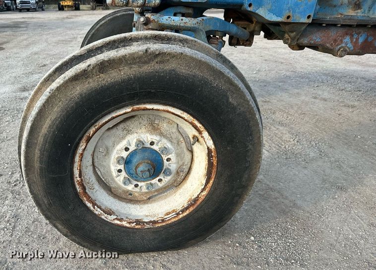 image for item MS9955 1962 Ford 4000 tractor