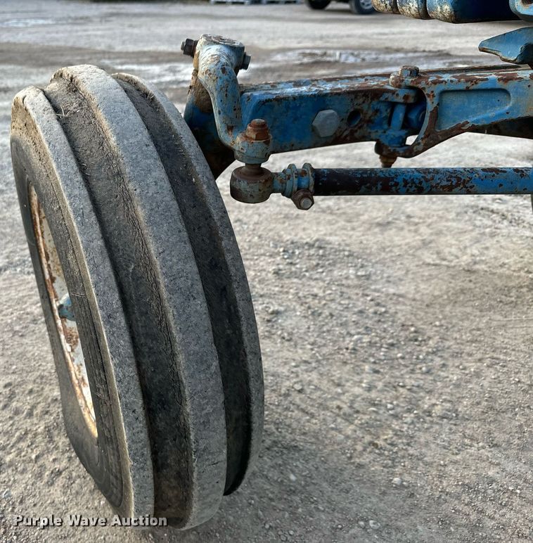 image for item MS9955 1962 Ford 4000 tractor