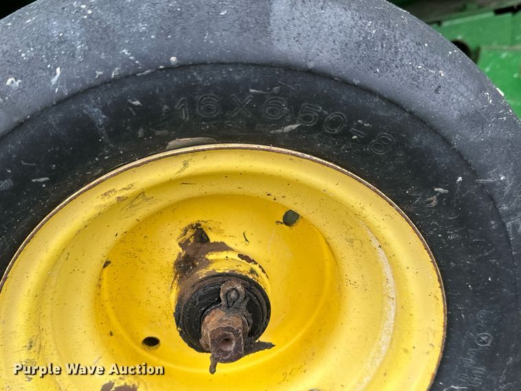 image for item MS9980 1993 John Deere  535 round baler