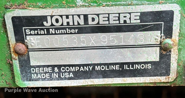 image for item MS9980 1993 John Deere  535 round baler