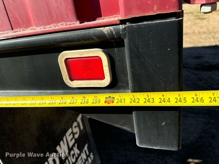 image for item MS9986 1995 Ford L8000 grain truck