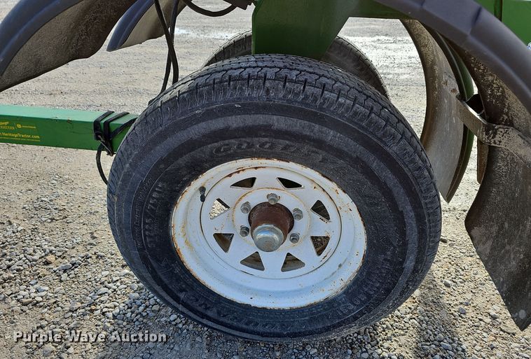 image for item OJ9060 Unverferth Road Runner header trailer