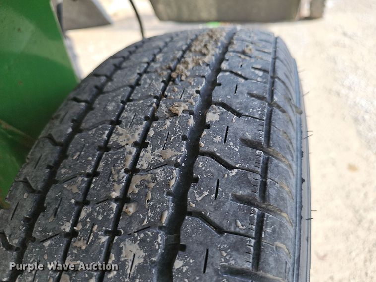 image for item OJ9060 Unverferth Road Runner header trailer