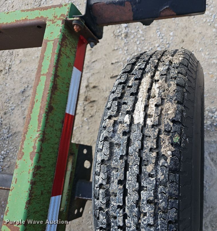 image for item OJ9060 Unverferth Road Runner header trailer