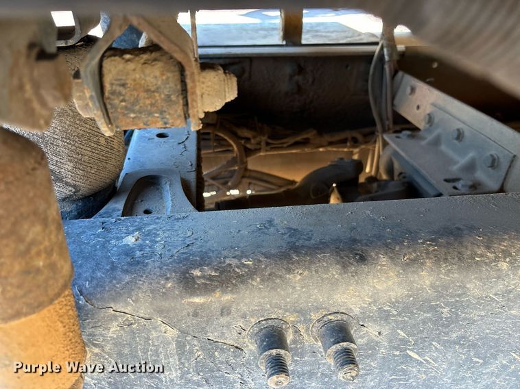 image for item DH8642 2006 Freightliner Century Class semi truck