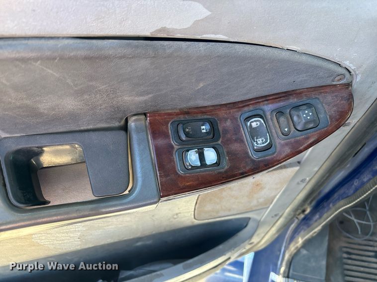 image for item DH8642 2006 Freightliner Century Class semi truck