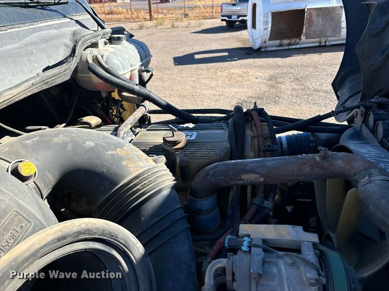 image for item DH8642 2006 Freightliner Century Class semi truck