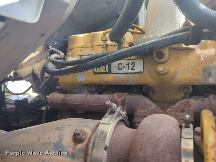 image for item DL1048 1998 Ford LA9000 semi truck