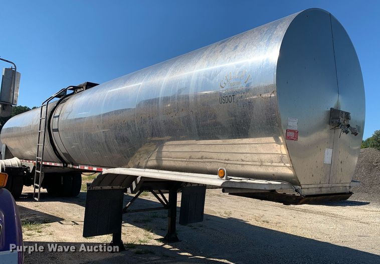 image for item DM1812 1999 Tremcar CT5931 tank trailer