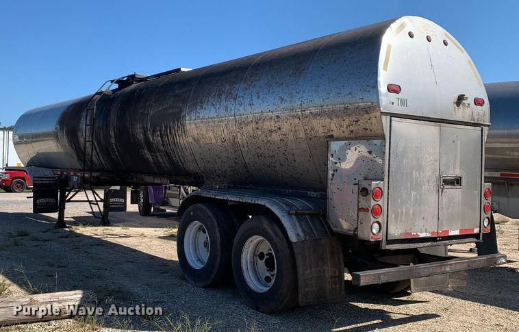 image for item DM1812 1999 Tremcar CT5931 tank trailer