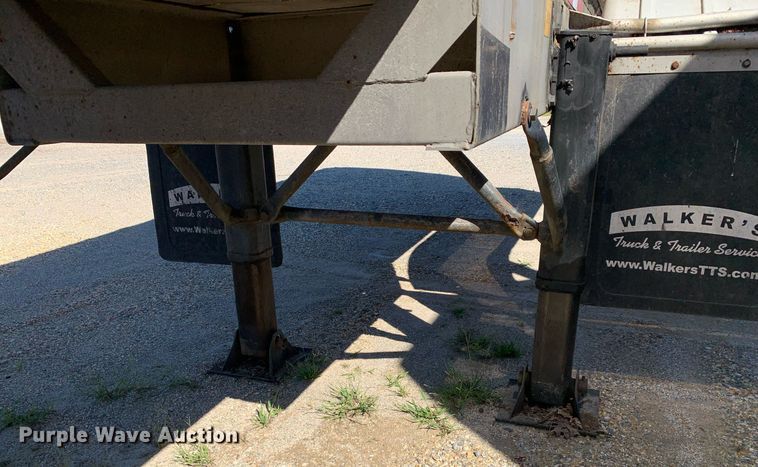 image for item DM1812 1999 Tremcar CT5931 tank trailer