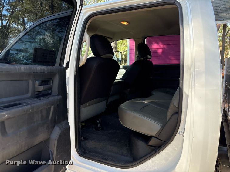 image for item DM1850 2013 Dodge Ram 5500HD Crew Cab utility / service truck