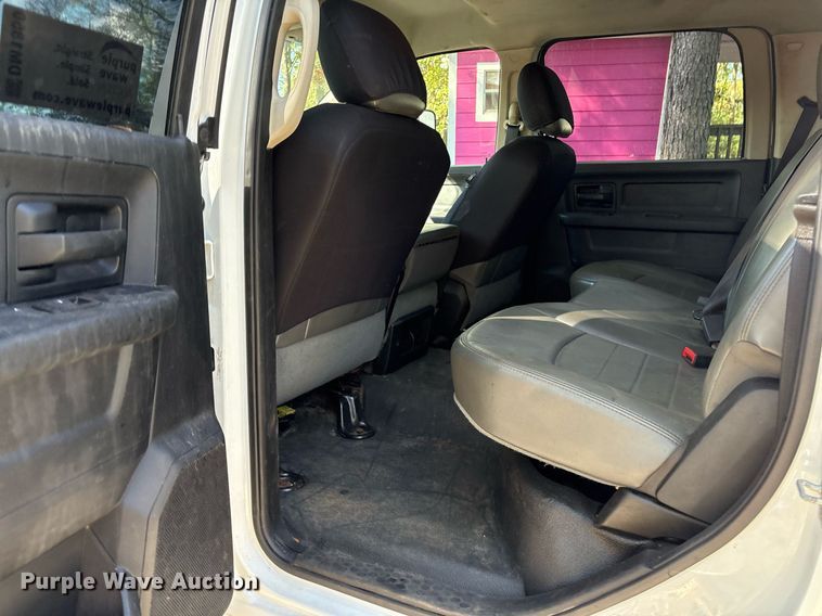 image for item DM1850 2013 Dodge Ram 5500HD Crew Cab utility / service truck