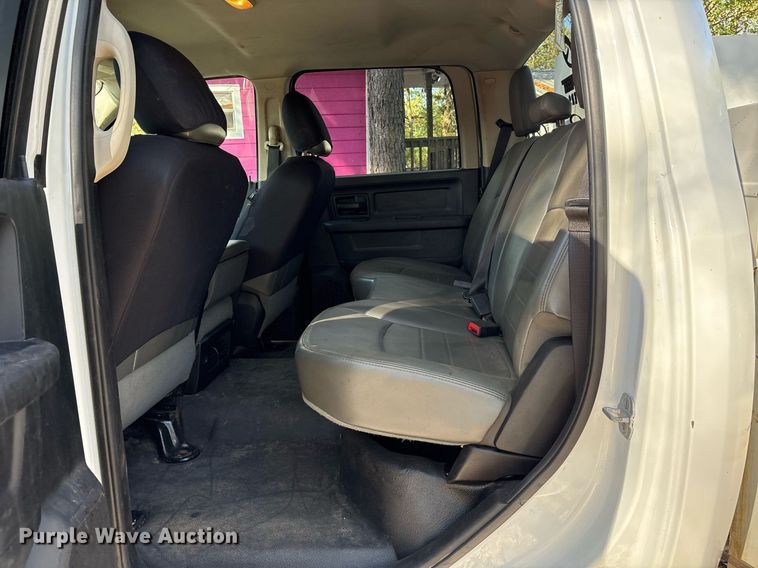 image for item DM1850 2013 Dodge Ram 5500HD Crew Cab utility / service truck