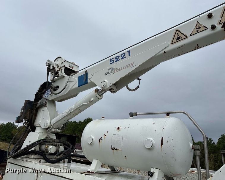 image for item DM1854 2002 Freightliner  F50 utility / service truck