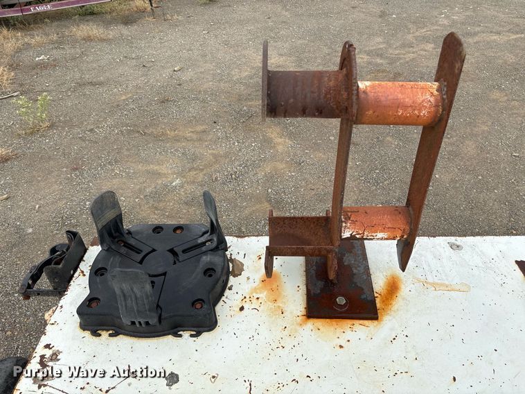 image for item DM1854 2002 Freightliner  F50 utility / service truck