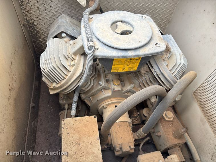 image for item DM1854 2002 Freightliner  F50 utility / service truck