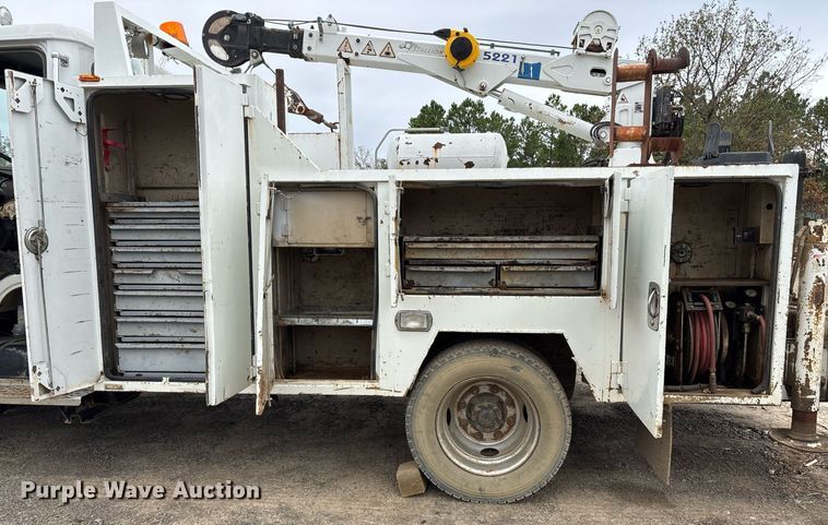 image for item DM1854 2002 Freightliner  F50 utility / service truck