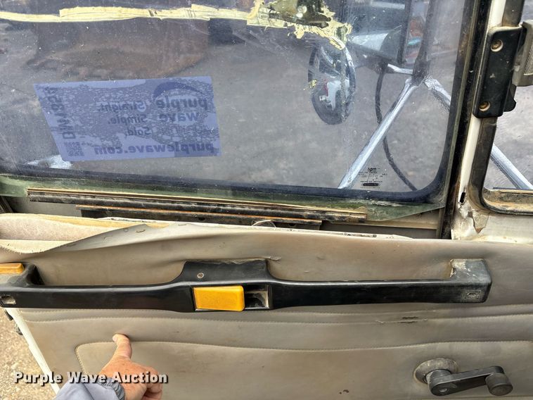 image for item DM1854 2002 Freightliner  F50 utility / service truck