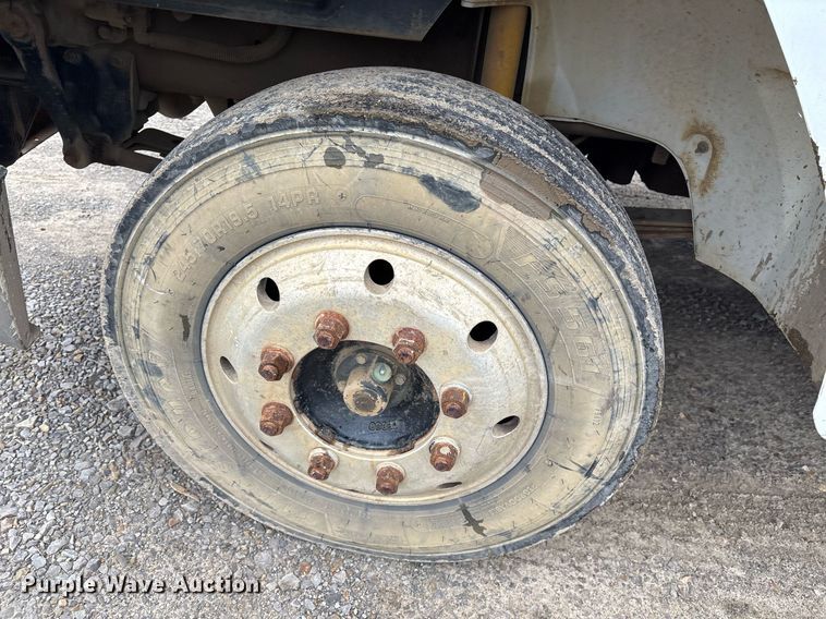 image for item DM1854 2002 Freightliner  F50 utility / service truck