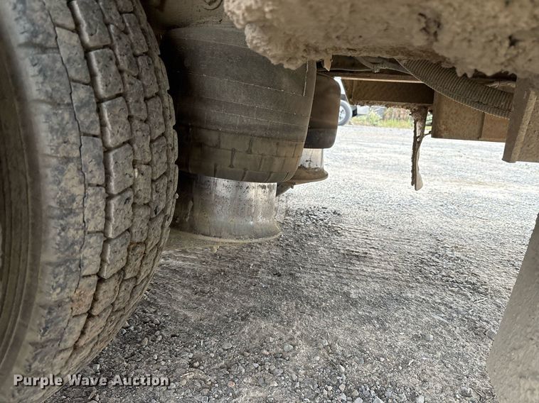 image for item DM1854 2002 Freightliner  F50 utility / service truck