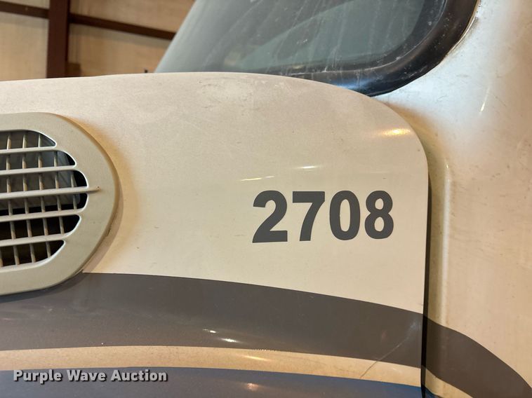 image for item DM1865 2016 Freightliner Business Class M2 106 flatbed truck