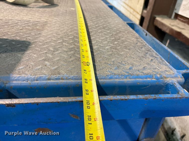 image for item DM1865 2016 Freightliner Business Class M2 106 flatbed truck