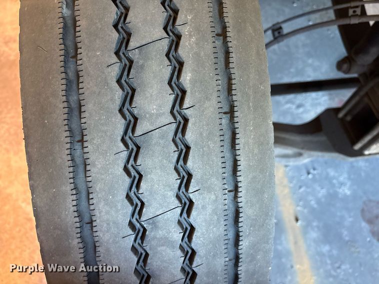 image for item DM1865 2016 Freightliner Business Class M2 106 flatbed truck