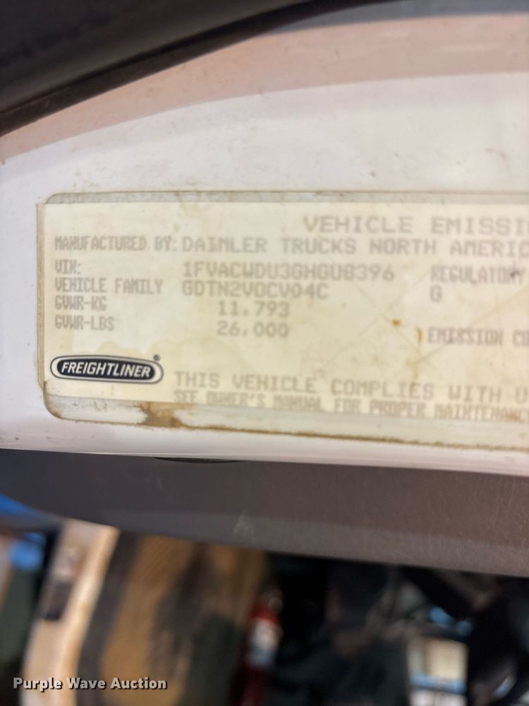 image for item DM1865 2016 Freightliner Business Class M2 106 flatbed truck