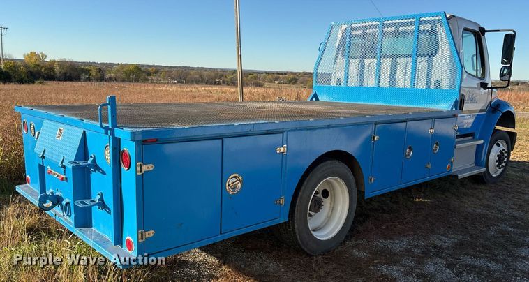 image for item DM1866 2014 Freightliner Business Class M2 106 flatbed truck