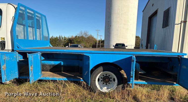 image for item DM1866 2014 Freightliner Business Class M2 106 flatbed truck