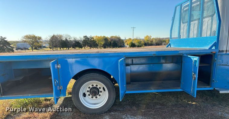 image for item DM1866 2014 Freightliner Business Class M2 106 flatbed truck