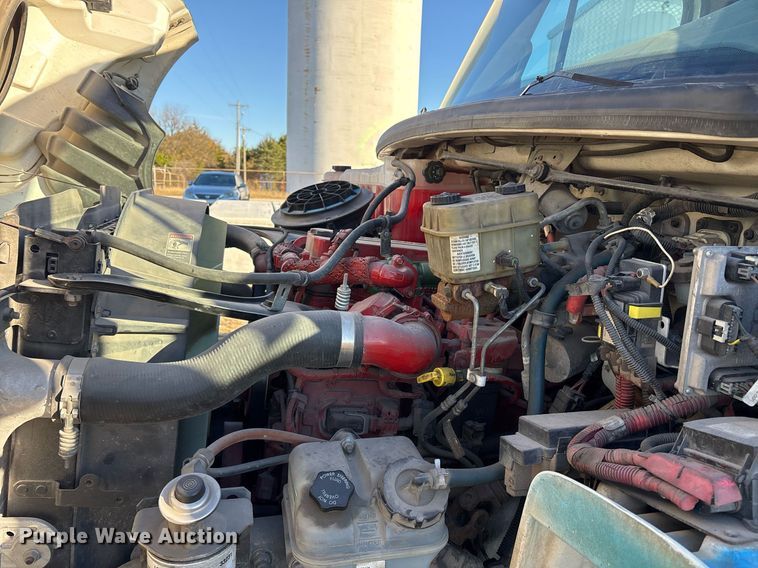 image for item DM1866 2014 Freightliner Business Class M2 106 flatbed truck