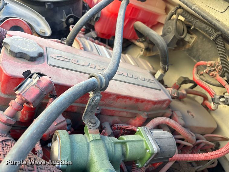 image for item DM1866 2014 Freightliner Business Class M2 106 flatbed truck