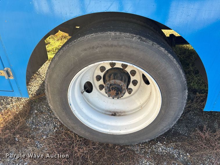 image for item DM1866 2014 Freightliner Business Class M2 106 flatbed truck