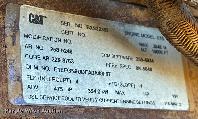 image for item DM2736 2005 Kenworth T600 semi truck