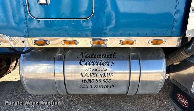 image for item DM2737 1997 Peterbilt 379 semi truck