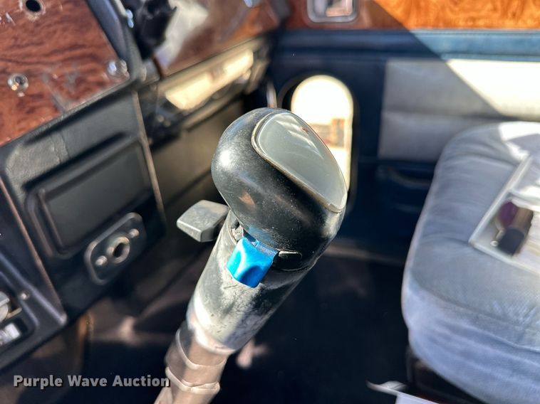 image for item DM2737 1997 Peterbilt 379 semi truck