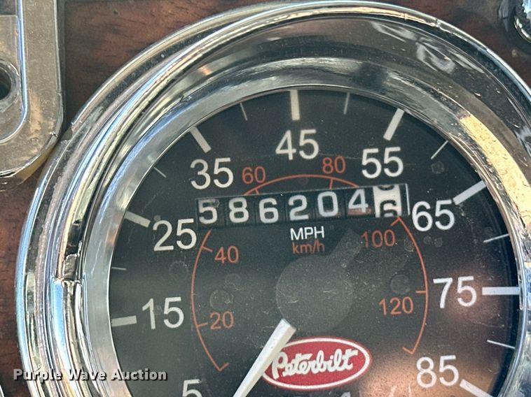 image for item DM2737 1997 Peterbilt 379 semi truck