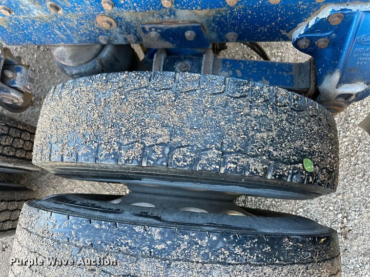 image for item DM2737 1997 Peterbilt 379 semi truck