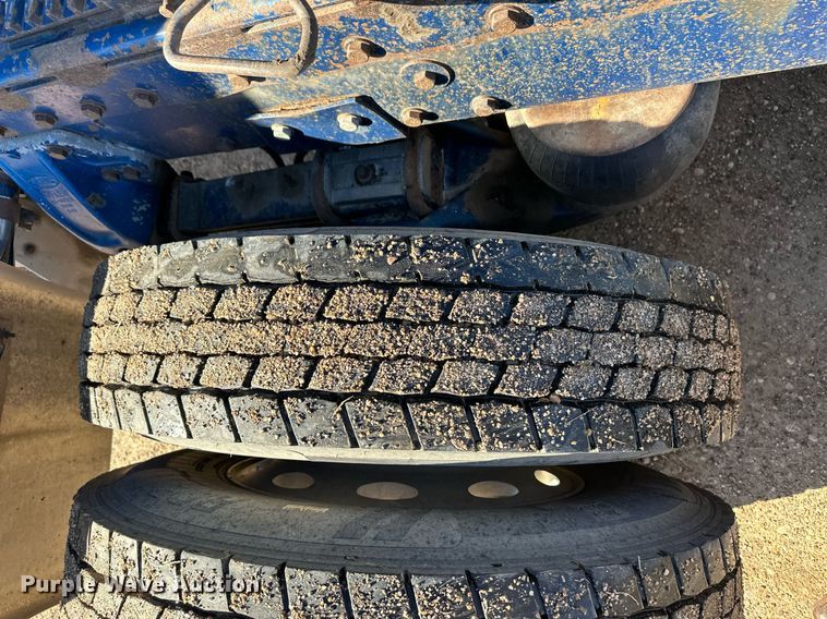 image for item DM2737 1997 Peterbilt 379 semi truck