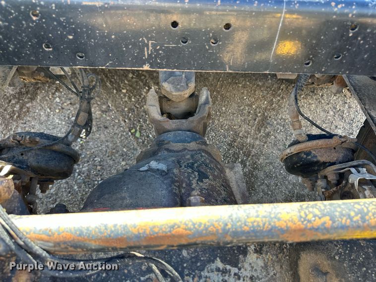 image for item DM2739 1997 Peterbilt 379 semi truck