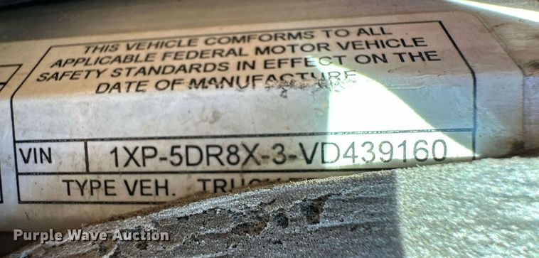 image for item DM2739 1997 Peterbilt 379 semi truck