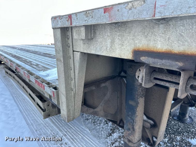 image for item DN0802 2008 Wilson CFD-900 drop deck trailer