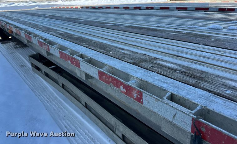 image for item DN0802 2008 Wilson CFD-900 drop deck trailer