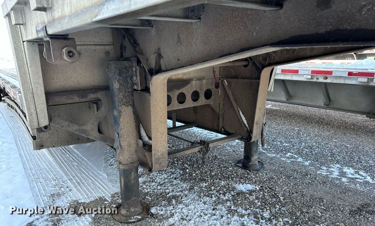 image for item DN0802 2008 Wilson CFD-900 drop deck trailer