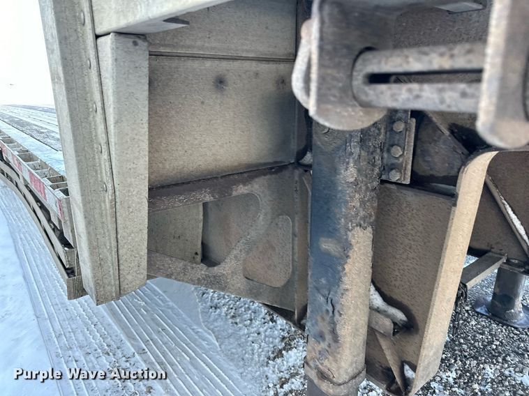 image for item DN0802 2008 Wilson CFD-900 drop deck trailer