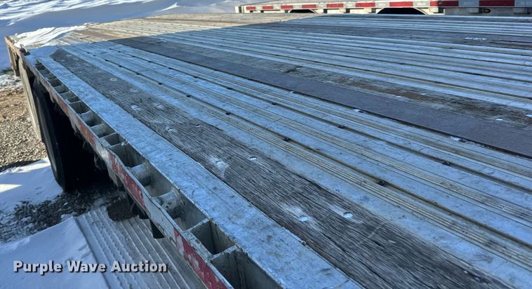 image for item DN0802 2008 Wilson CFD-900 drop deck trailer