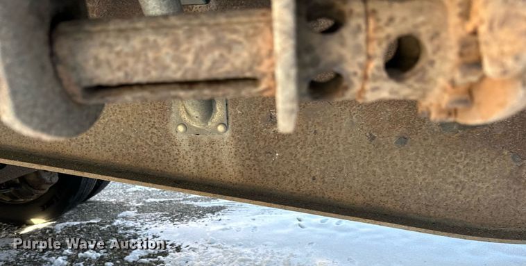 image for item DN0802 2008 Wilson CFD-900 drop deck trailer